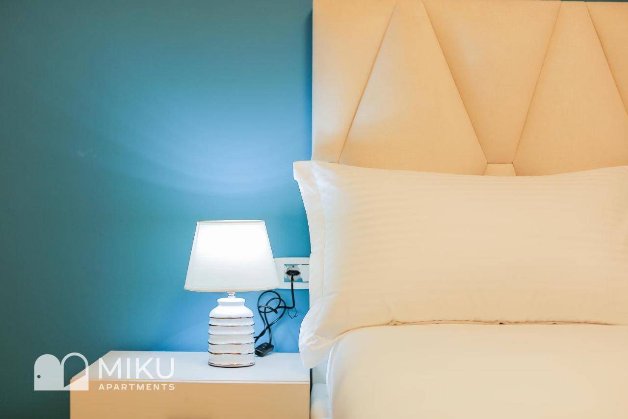Miku Apartment - Glamorous 1Bedroom Apartment At Olympic Residence Tirana Exterior foto